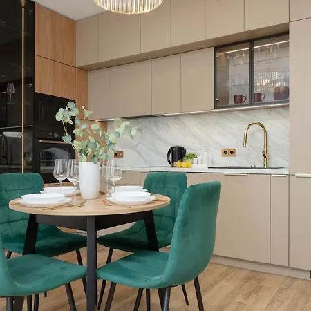 Elegant Koscieszow In With Parking By Renters * ורשה